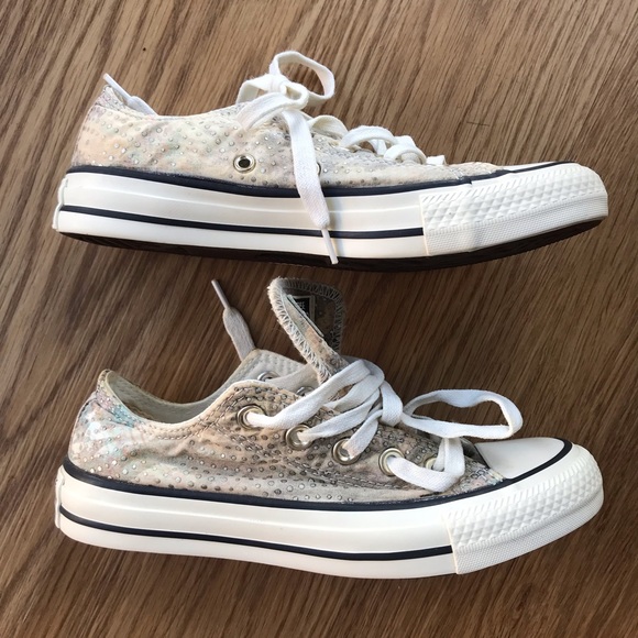 Converse Shoes - converse like new